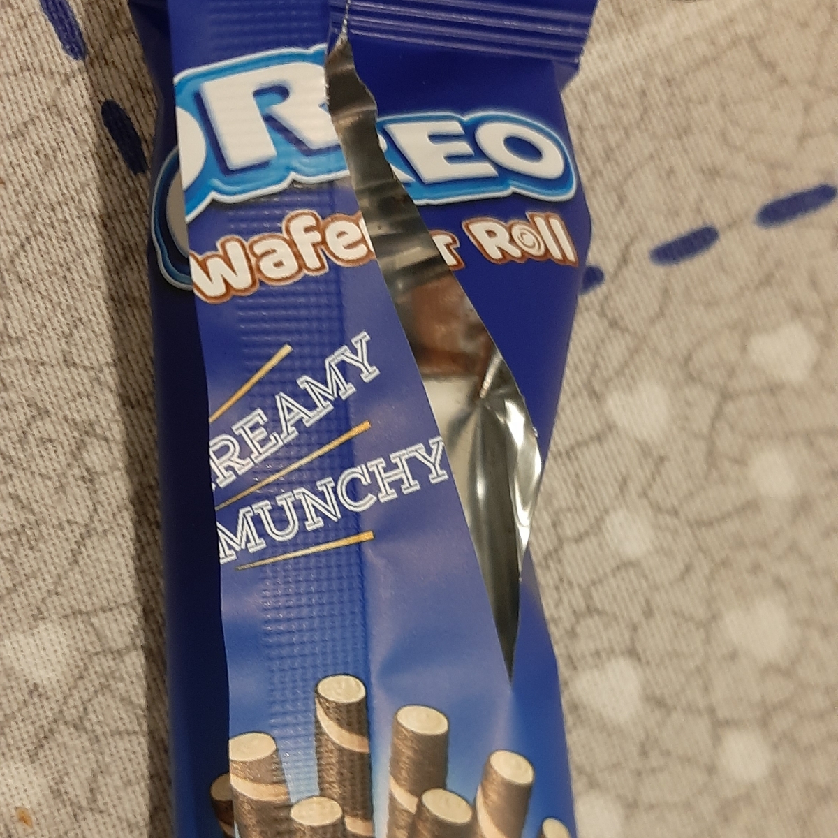 Mondelēz International oreo wafer and roll Reviews | abillion