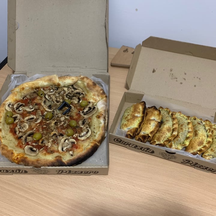 photo of Pasillo 74 PIZZERÍA Pizza de Champiñones shared by @santidg on  14 Jul 2021 - review