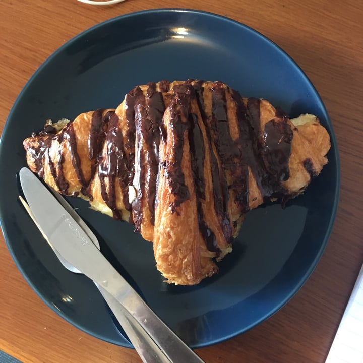 photo of Dolce Bakery Pain au Chocolat shared by @annabrooke on  29 Jun 2021 - review