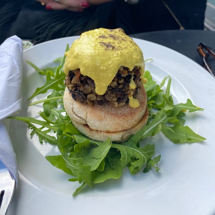 photo of Rose & Grant's Deli Cafe Vegan Haggis special shared by @devon0 on  15 Jul 2021 - review
