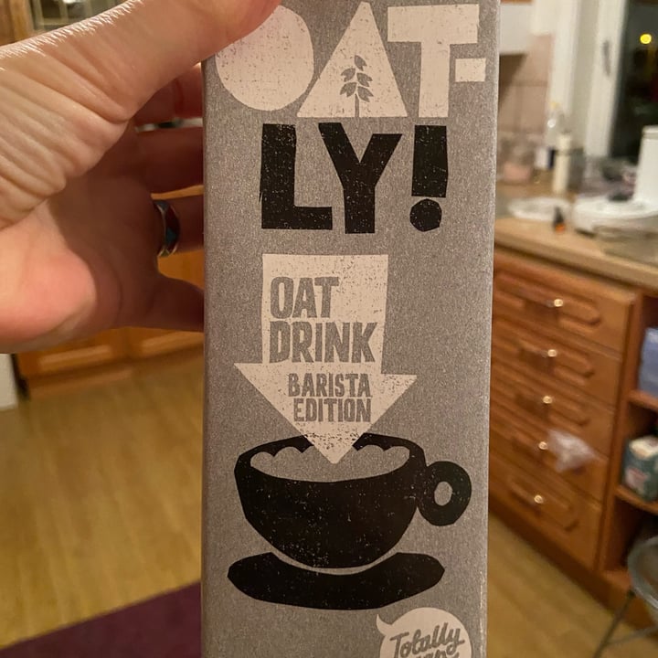 review photo of Oatly Hafer Haver - Barista Edition shared by @j9of7 on 11 Oct 2021 - review