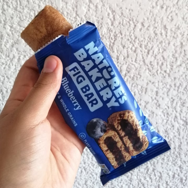 photo of Nature's Bakery Blueberry Fig Bar shared by @dannydaniela on  18 Sep 2020 - review