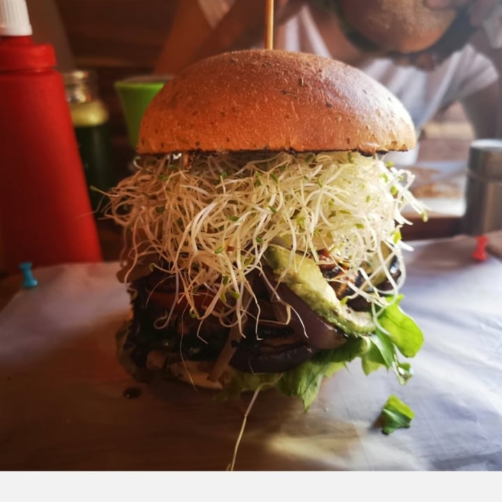 review photo of Roraima Hamburguesa vegana shared by @aleegz on 22 Jul 2020 - review