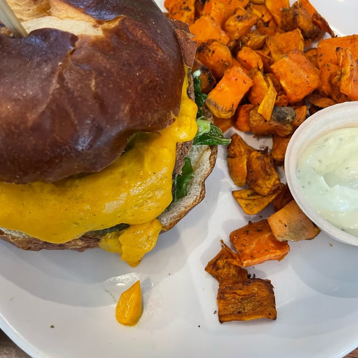 photo of Love Life Cafe Voted “best veggie burger in America” shared by @ggj on  04 Jul 2022 - review