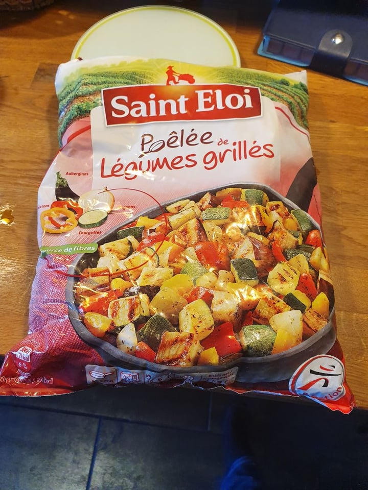review photo of Saint eloi Poêlée De Legumes Grillés shared by @vegfr on 30 Mar 2020 - review