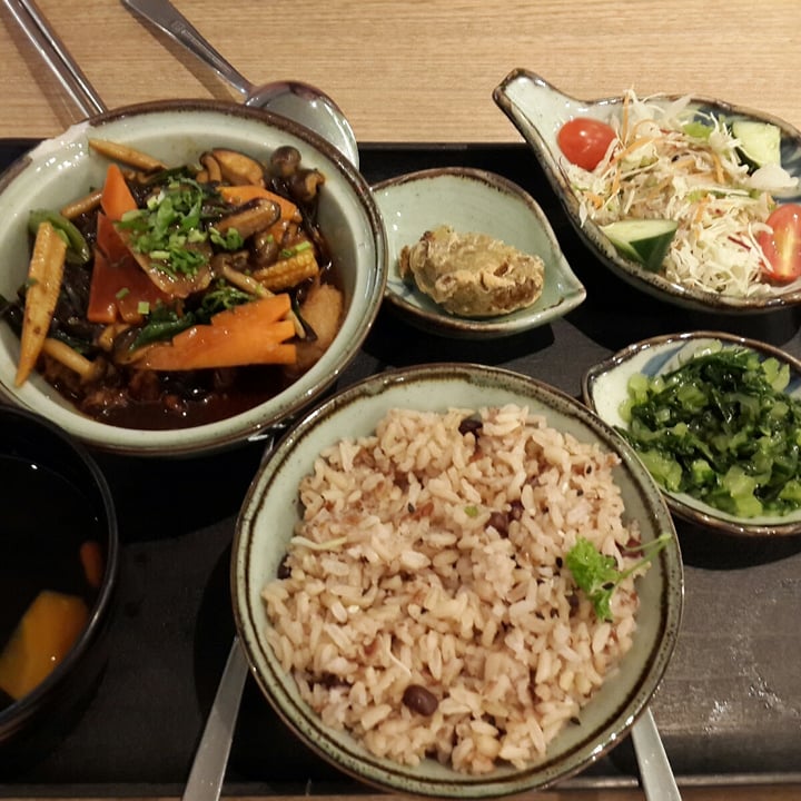 photo of Simple Life Healthy Vegetarian Restaurant - Bukit Bintang Kuala Lumpur "Kong Poh" Lion's Mane Mushroom shared by @lvchang84 on  23 May 2020 - review