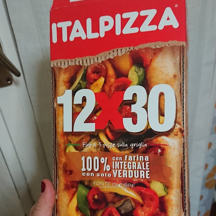 photo of Italpizza pizza con farina integrale e verdure shared by @antonellaf on  29 Dec 2021 - review