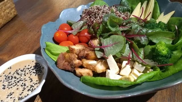 Foto do prato “Buddhaful peanut sesame bowl”