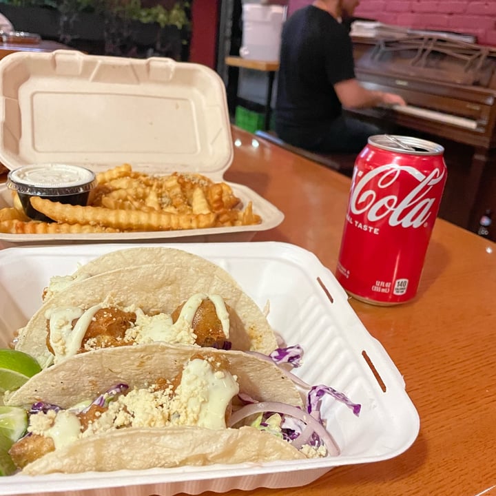 photo of Nom Eats Fried Avocado Tacos shared by @ellenwilson313 on  22 Feb 2022 - review