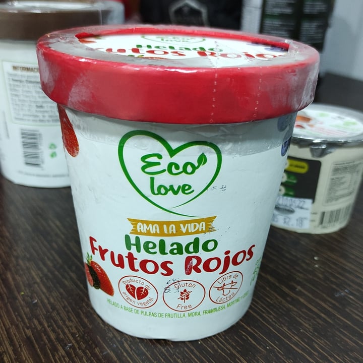 photo of Ecolove Helado de Frutos Rojos shared by @carope02 on  18 Jun 2022 - review