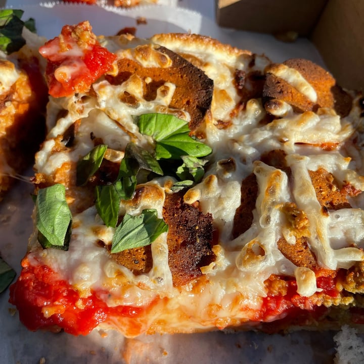 review photo of Boxcar Pizza The Animal Lover Pizza shared by @vetravel on 12 Jul 2021 - review