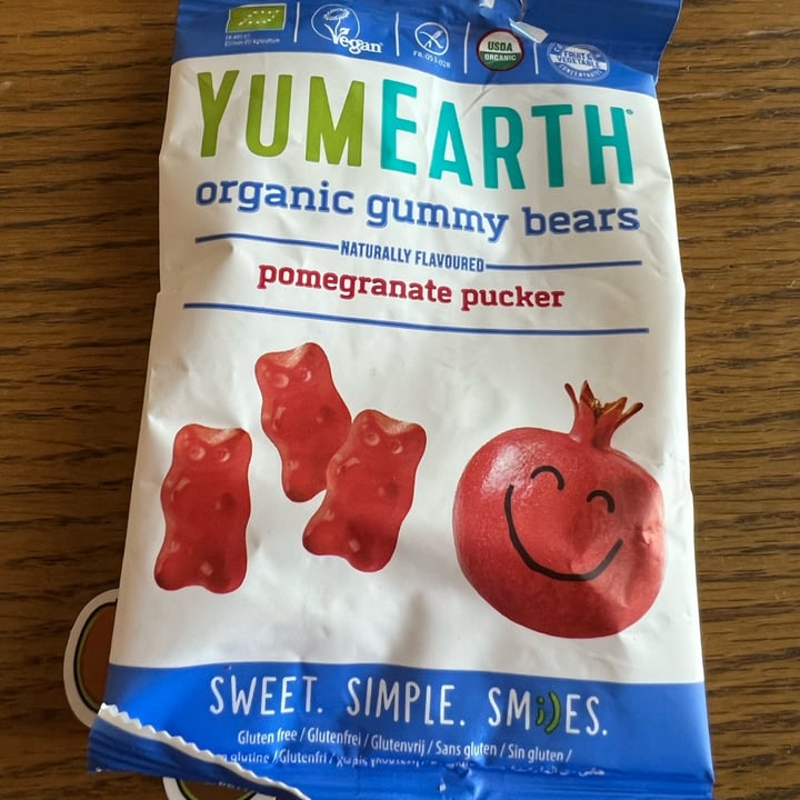 photo of Yum Earth Organic Gummy Fruits Organic Gummy Bears shared by @fruitytam on  05 Sep 2022 - review