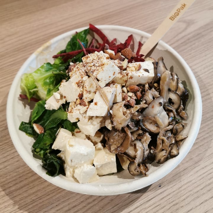 photo of KIPOS Gourmet Build your own bowl shared by @ycarolyn on  21 Oct 2020 - review
