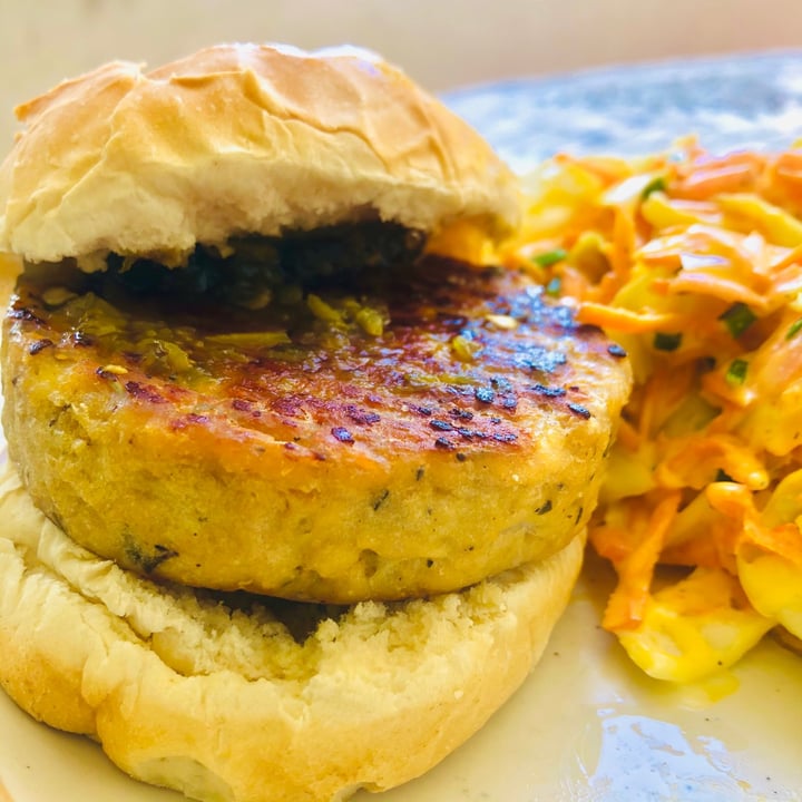 photo of Urban Vegan Chick'n Burger shared by @mothercitymatt on  30 Jan 2021 - review