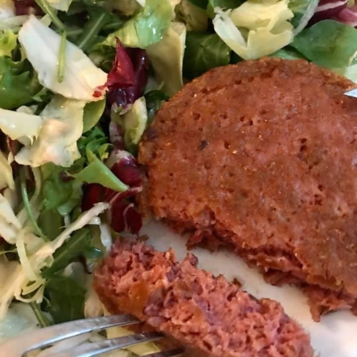 photo of Beyond Meat Beyond Burger Plant-Based Patties shared by @ginkopaperina on  28 May 2022 - review