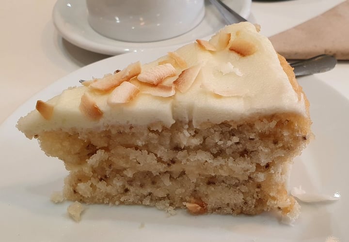 photo of Picnic Coconut and Lime Cake shared by @gwennypenny on  17 Mar 2020 - review