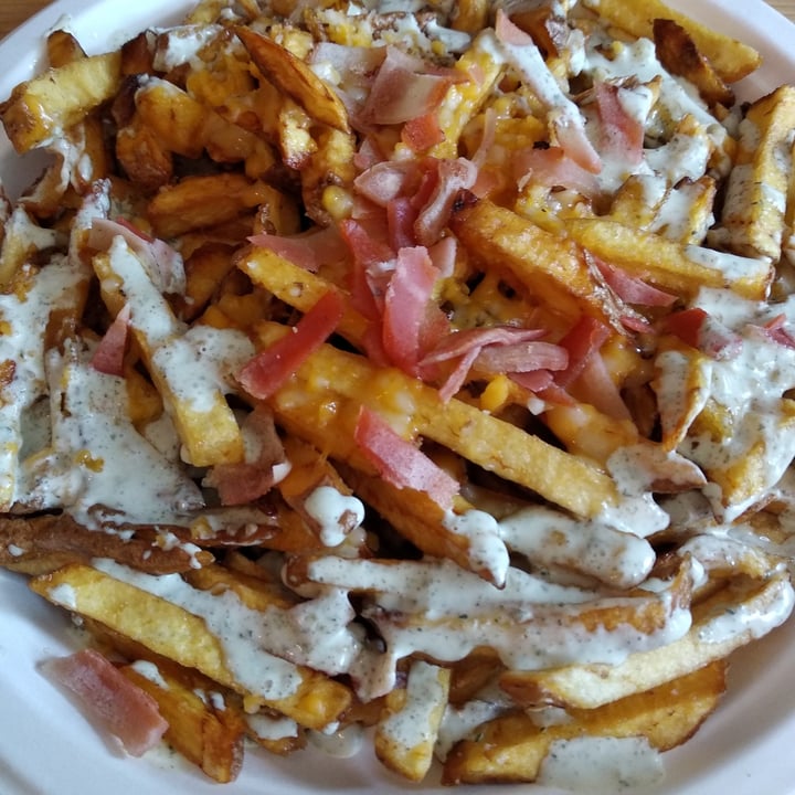 review photo of Vegan Queen patatas queen Fries shared by @jeimsvera on 13 Aug 2022 - review