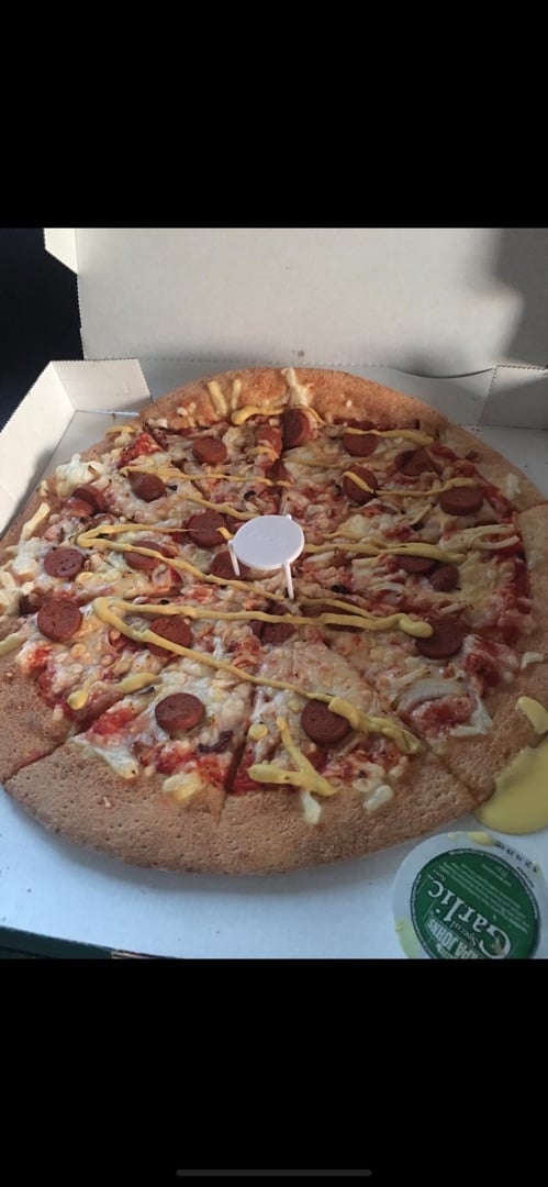 photo of Papa Johns Pizza Vegan Hotdog Pizza shared by @rebeccaskye on  22 Dec 2019 - review