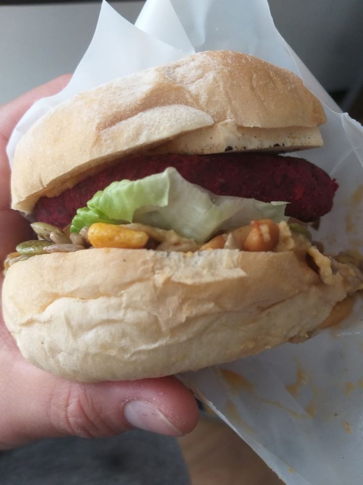 photo of Aborigen Burger Hamburguesa de remolacha shared by @cabetotal93 on  18 Mar 2020 - review
