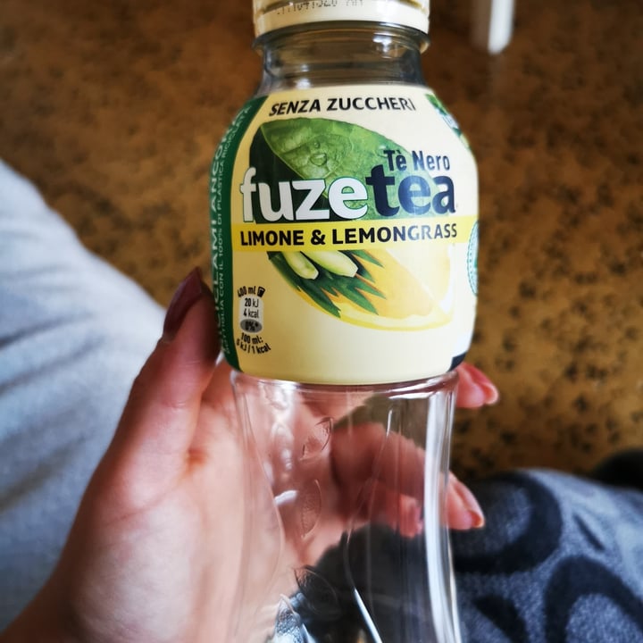 photo of fuzetea Tè Limone e Lemongrass shared by @valentinacanepa on  29 Nov 2021 - review