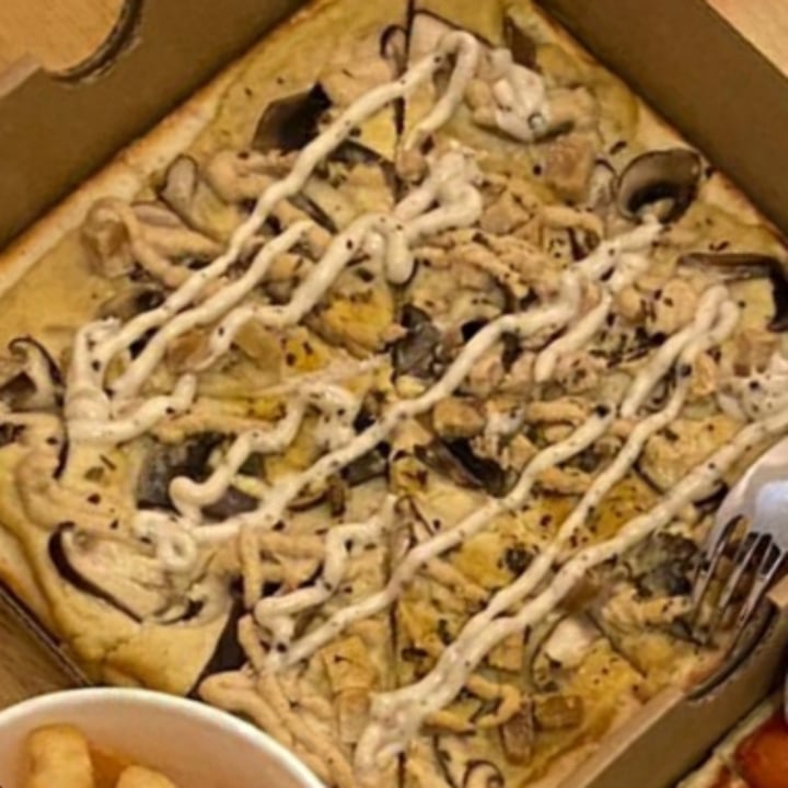 review photo of nomVnom Bistro Monkey King Truffle shared by @gretchforveg on 29 May 2020 - review
