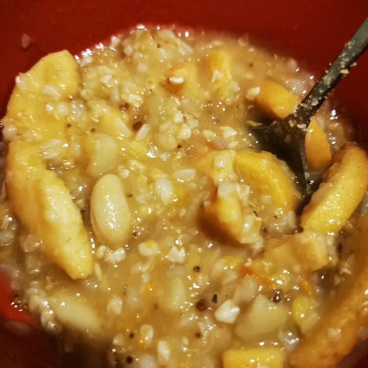 photo of  Esselunga Zuppa di verdura e legumi con grano saraceno shared by @valentinacanepa on  11 Jan 2022 - review