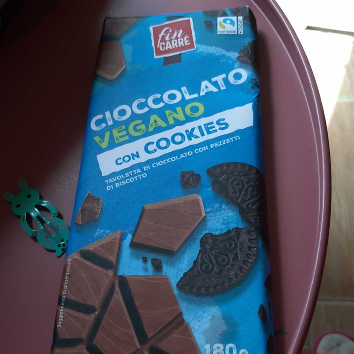 photo of Fin Carré Cioccolato Vegano con Cookies shared by @miletta72 on  04 Jun 2022 - review