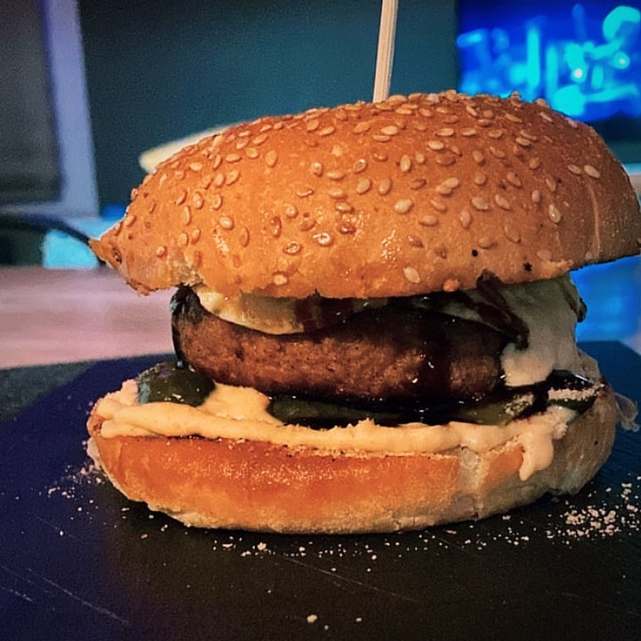 review photo of Vvegan Burger Aros De Cebolla shared by @evelina04 on 20 Apr 2022 - review