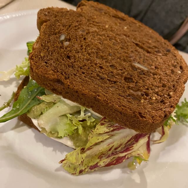Photo of the dish “Avocado-Cashew Sandwich”