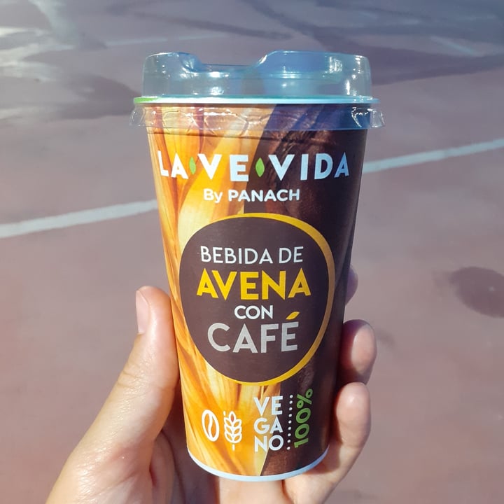 photo of La vevida Bebida de avena con café shared by @mathiasayala on  18 Sep 2021 - review