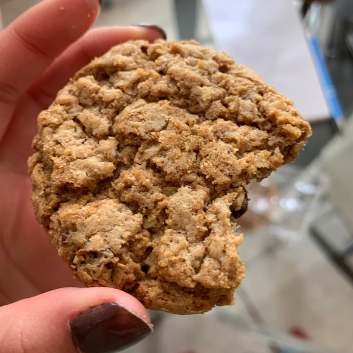 photo of Farm Boy Oatmeal Raisin Cookies shared by @bananabreadgirl on  02 Jun 2021 - review