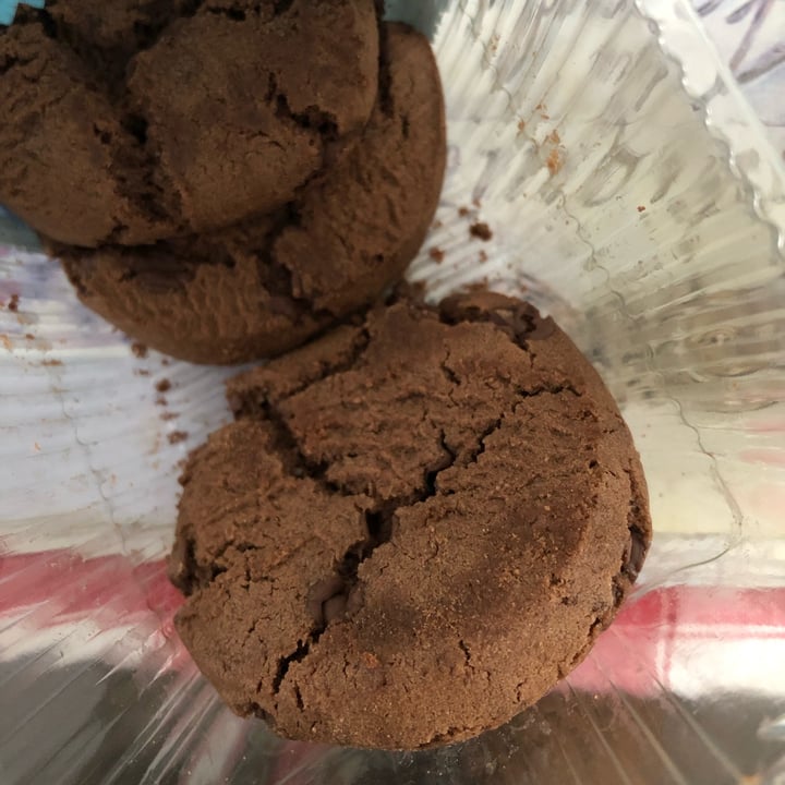 photo of Marks & Spencer Food (M&S) Plant Kitchen 8 Double Chocolate Cookies shared by @jasonb01 on  16 Jan 2022 - review