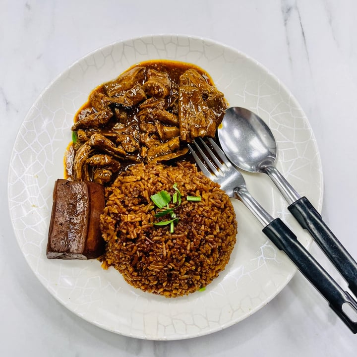 review photo of Green Bliss Habitat Braised Duck Rice shared by @crunchybroccoli on 12 May 2021 - review