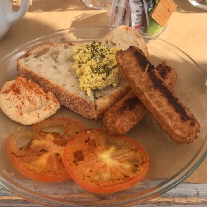 photo of H2O Juice Bar & Vegan Cafè Vegan Breakfast shared by @gabbyalice on  15 Dec 2019 - review