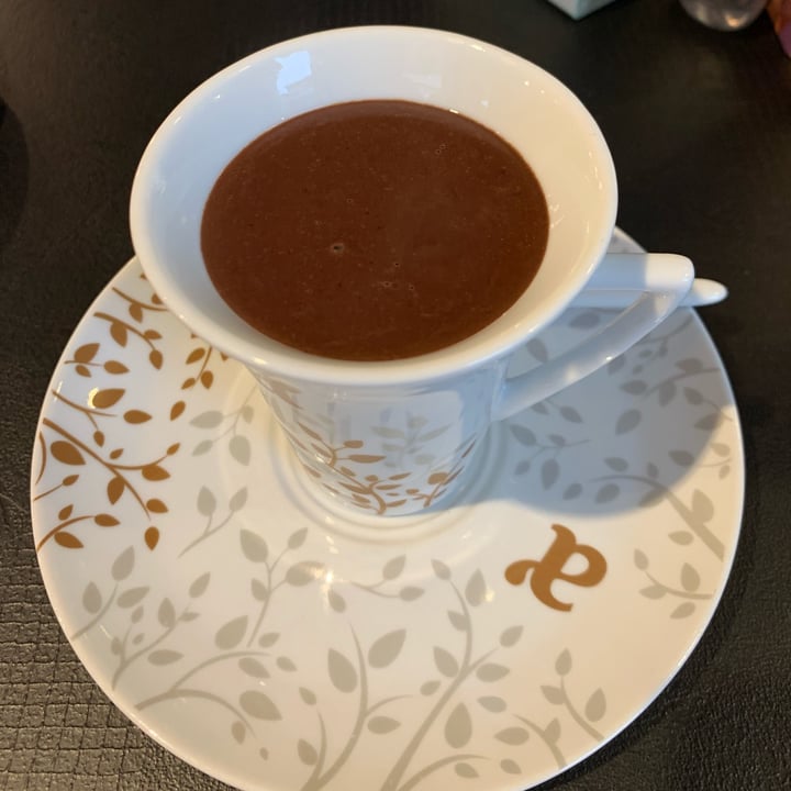 photo of Filò pasticceria Cioccolata Calda shared by @giuliatombacco on  06 Feb 2022 - review