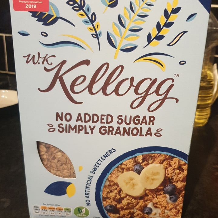 photo of Kellogg Simply Granola shared by @seitanicfeminist on  03 Aug 2020 - review