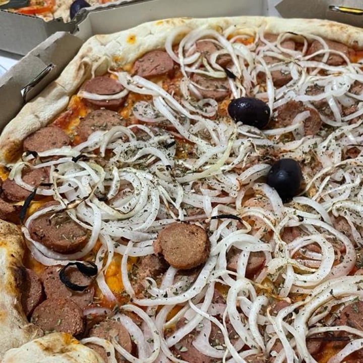 photo of Pizza Prime - Unit Camboriú pizza calabresa veggie shared by @clarinha012356789 on  29 Nov 2022 - review