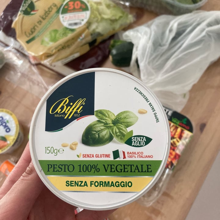 review photo of Biffi Pesto 100% Vegetale Senza Formaggio shared by @shantim on 31 May 2022 - review