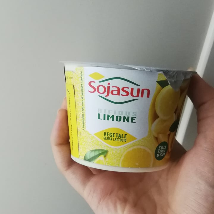 photo of Sojasun Bifidus Yogurt al Limone shared by @mscele on  02 Jun 2022 - review