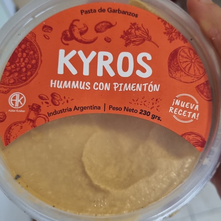 photo of Kyros Hummus con Pimentón shared by @i4berry on  24 Jul 2022 - review