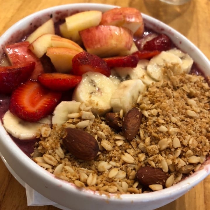 photo of Blondies Bakery Cafe Smoothie Bowl shared by @agostinalv on  23 Jul 2021 - review
