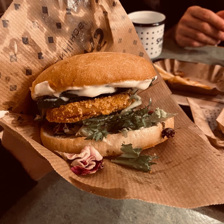 photo of Swing Kitchen Vienna Burger shared by @sweetveganbat on  16 Nov 2022 - review