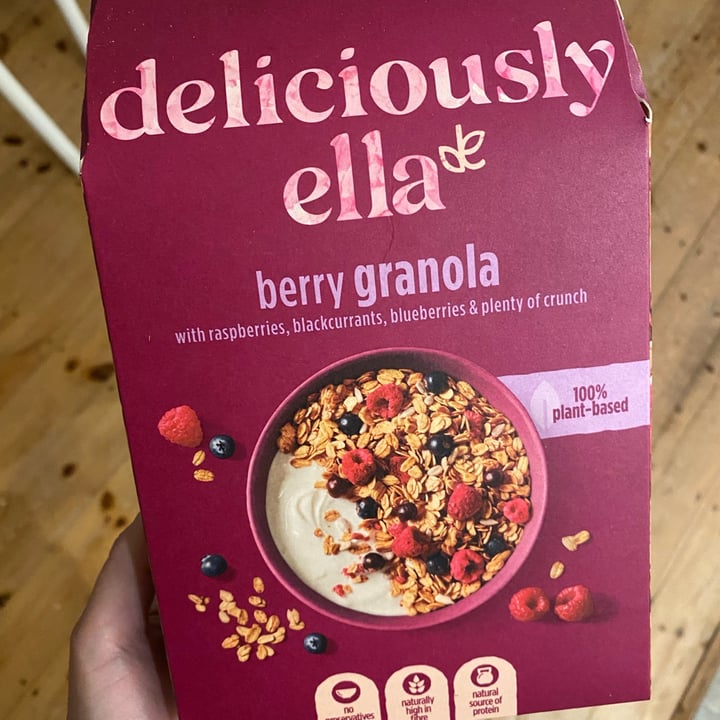 photo of Deliciously Ella Berry Granola shared by @clarewoods on  13 Nov 2022 - review