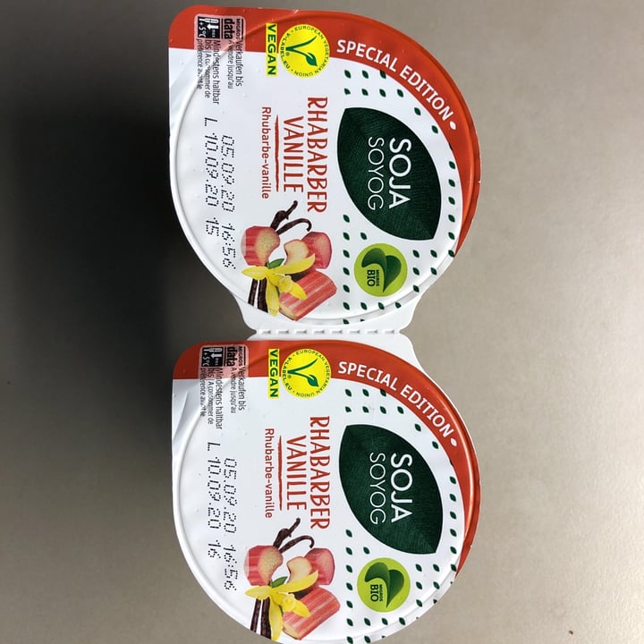 photo of Migros Soyog Rhabarber, Vanille shared by @myrambo on  24 Aug 2020 - review