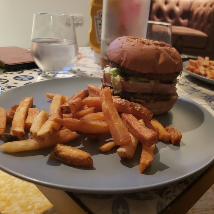 photo of Three Buns Quayside Le Big Mock shared by @ninialtuve on  22 May 2020 - review