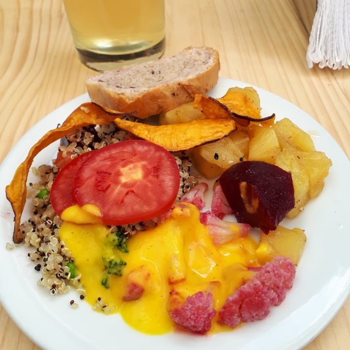review photo of Green Point Restaurants Plato combinado shared by @serxoo on 30 Oct 2020 - review