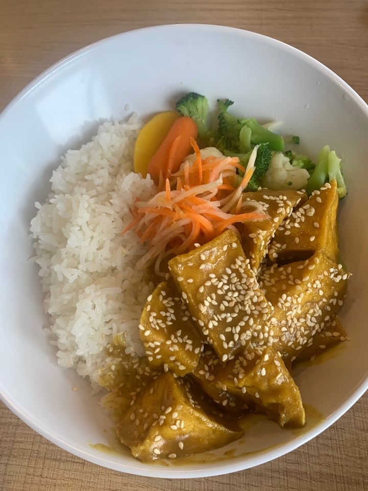 photo of Loving Hut Coconut Tofu Bowl shared by @7thman on  21 Jan 2020 - review
