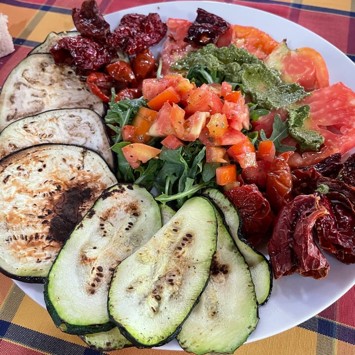 photo of Agriturismo Mararanch Vegan Starter shared by @feliciana on  20 Aug 2022 - review