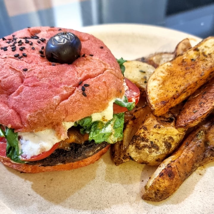 photo of ALMA CASA VEGANA Burguer shared by @markoscc on  02 May 2021 - review