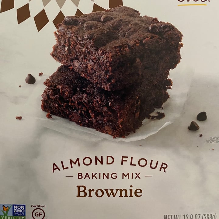 photo of Simple Mills Almond flour baking mix- Brownies shared by @thatveganchick on  12 Apr 2021 - review